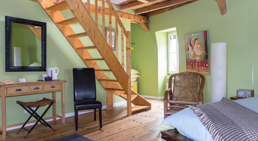 Les Petites Vosges Bed & Breakfast Bagneres-de-Bigorre Ruang foto