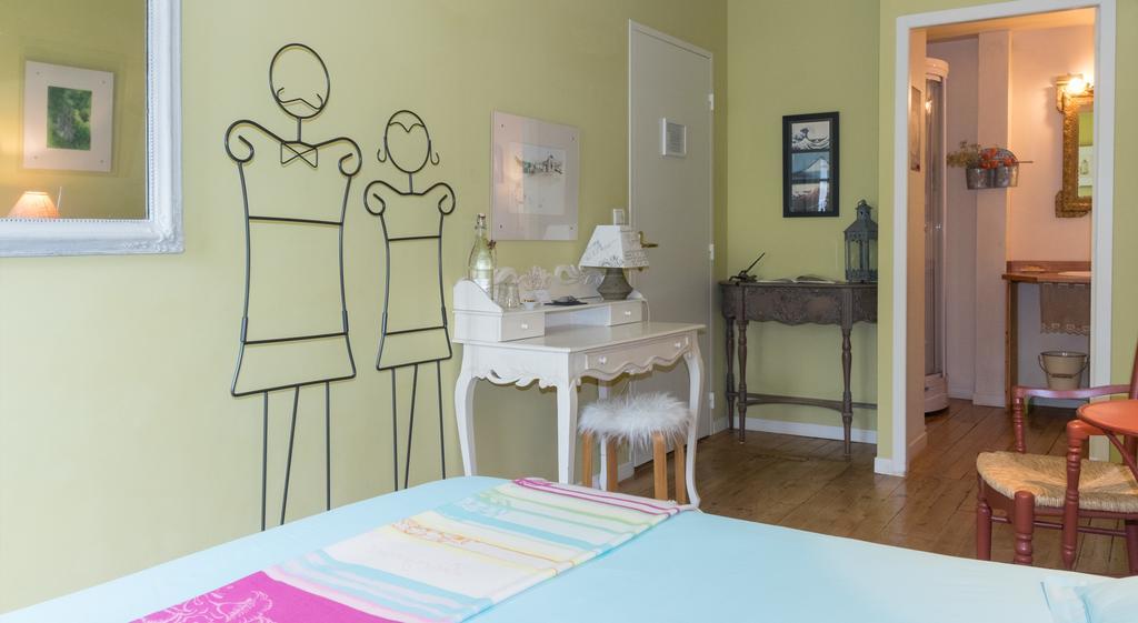 Les Petites Vosges Bed & Breakfast Bagneres-de-Bigorre Ruang foto