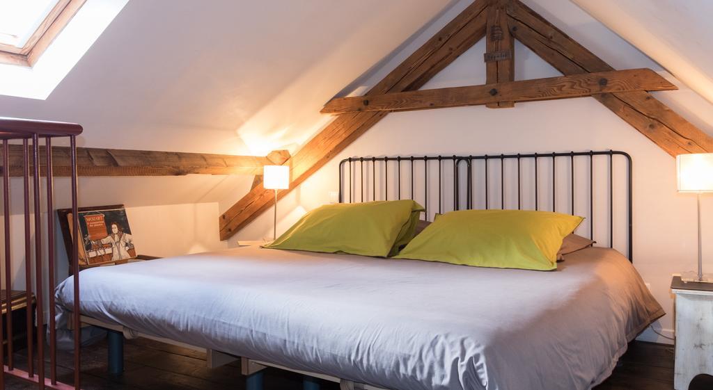 Les Petites Vosges Bed & Breakfast Bagneres-de-Bigorre Ruang foto