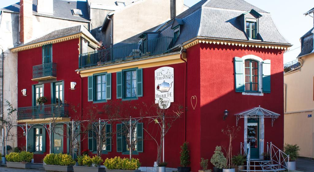 Les Petites Vosges Bed & Breakfast Bagneres-de-Bigorre Bagian luar foto